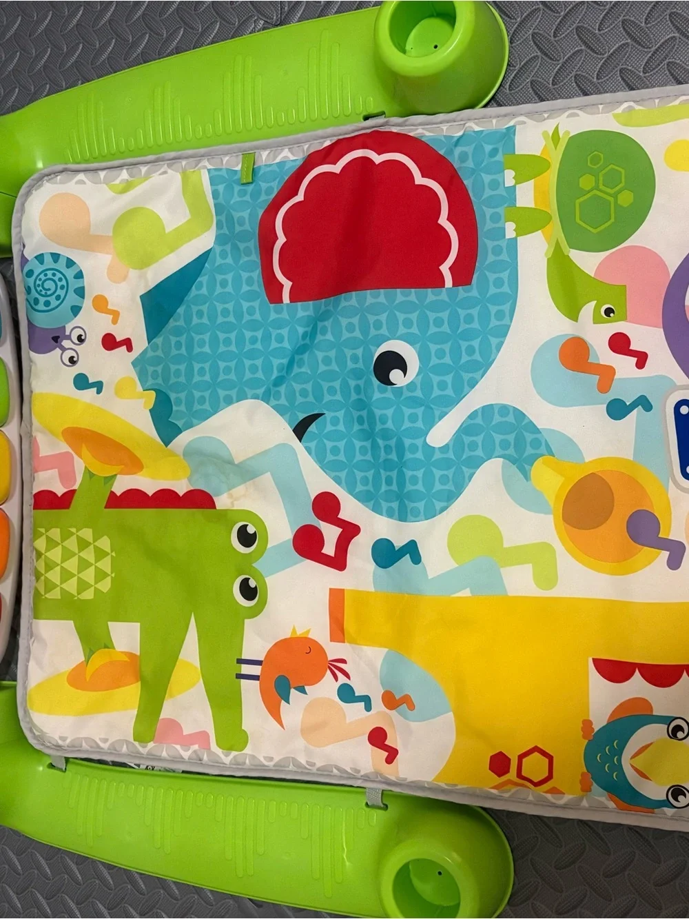 Fisher-Price Colorful Animal Play Mat - Blue, Green, Red, Yellow